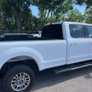 FORD F-250 SUPER DUTY LARIAT - 9