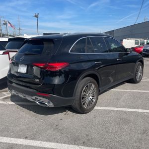 MERCEDES-BENZ GLC - 8