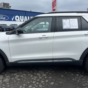 FORD EXPLORER XLT - 4