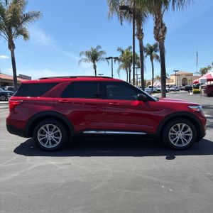 FORD EXPLORER XLT - 10