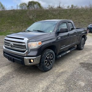 TOYOTA TUNDRA - 1