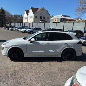 PORSCHE CAYENNE GTS - 3