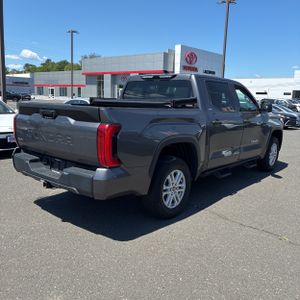 صورة 8 لـ 2023 Toyota TUNDRA SR5