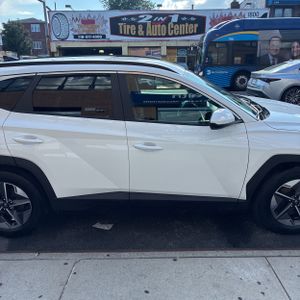 صورة 10 لـ 2025 Hyundai TUCSON SEL