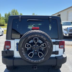 JEEP WRANGLER UNLIMITED X - 7