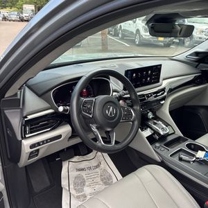 صورة 38 لـ 2025 Acura MDX SH-AWD W/TECH
