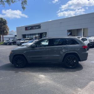 JEEP GRAND CHEROKEE ALTITUDE - 3