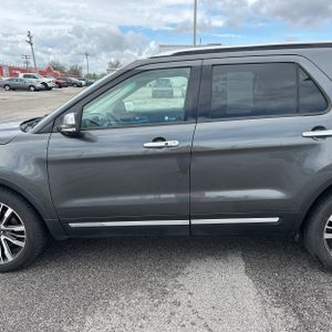 FORD EXPLORER PLATINUM - 4