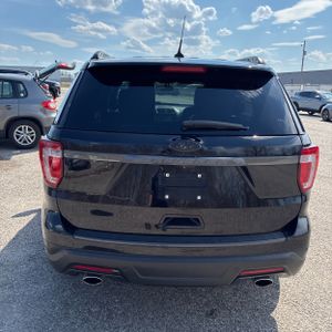 FORD EXPLORER XLT - 7