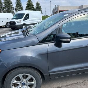 FORD ECOSPORT SE - 2