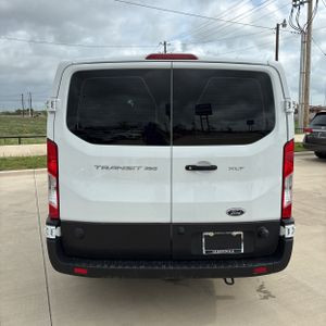Ford Transit-350 Passenger V. XLT - 7