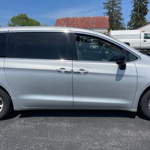CHRYSLER PACIFICA TOURING L - 9