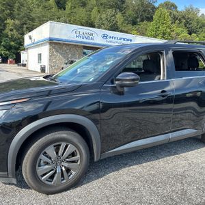 2024 Nissan PATHFINDER SV — фото 2
