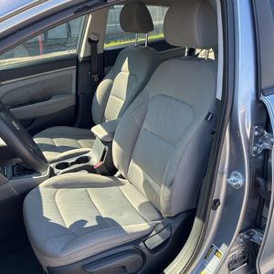 2017 Hyundai ELANTRA SE 缩略图 31