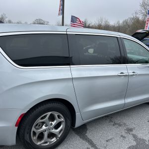CHRYSLER PACIFICA LIMITED - 9