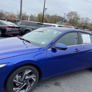 HYUNDAI ELANTRA SEL CONVENIENCE - 2