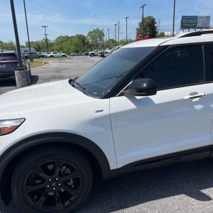 FORD EXPLORER ST-LINE - 2
