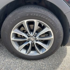 صورة 20 لـ 2017 Hyundai SANTA FE SE