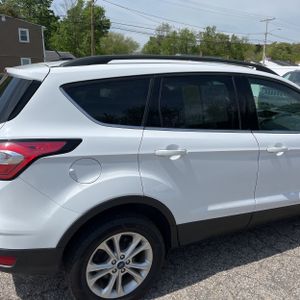 FORD ESCAPE SE - 9
