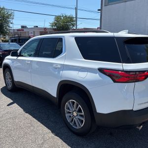 2023 Chevrolet TRAVERSE LT CLOTH photo 6
