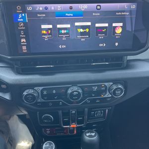 2024 JEEP WRANGLER WILLYS — миниатюра 37