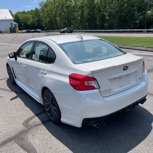 2017 Subaru WRX BASE — фото 5