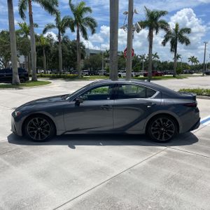 صورة 3 لـ 2024 Lexus IS 350 F SPORT DESIGN