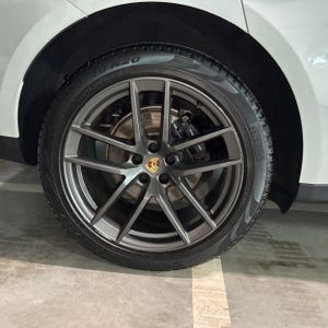 2023 Porsche MACAN T — миниатюра 19