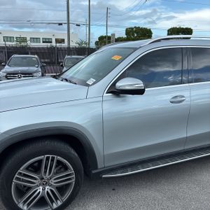 MERCEDES-BENZ GLS - 2