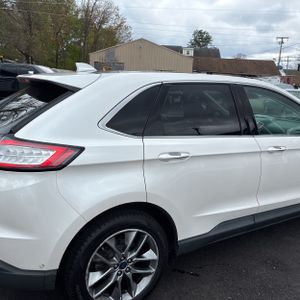 FORD EDGE TITANIUM - 9