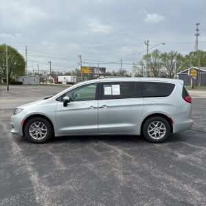 CHRYSLER VOYAGER LX - 3