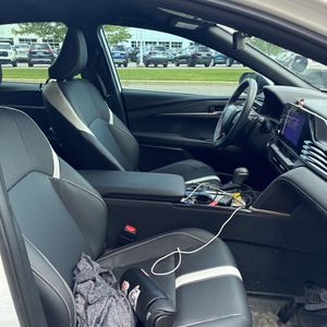 2025 Toyota CAMRY SE thumbnail 30
