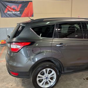 FORD ESCAPE SE - 9