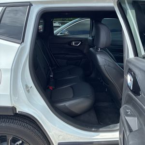 صورة مصغرة 27 لـ 2026 JEEP COMPASS LATITUDE ALTITUDE