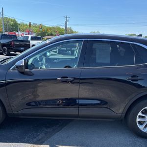 FORD ESCAPE HYBRID SE - 4