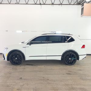 VOLKSWAGEN TIGUAN SE R-LINE BLACK - 3