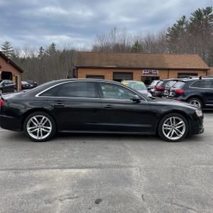 AUDI A8 4.0T SPORT - 10