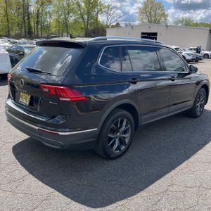 VOLKSWAGEN TIGUAN SE 4MOTION - 8