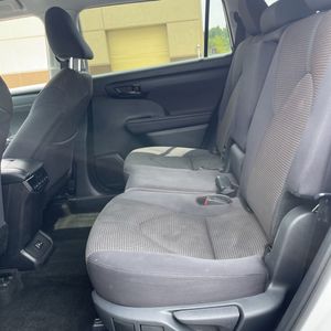 2024 Toyota HIGHLANDER LE 缩略图 34