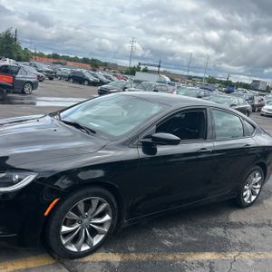 2015 Chrysler 200 S 照片 2
