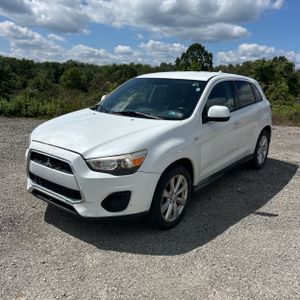 صورة 1 لـ 2014 Mitsubishi OUTLANDER SPORT ES