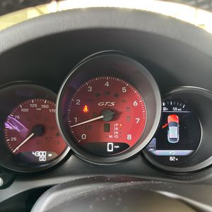2025 Porsche MACAN GTS — миниатюра 39