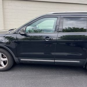 FORD EXPLORER XLT - 4