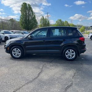 VOLKSWAGEN TIGUAN SE 4MOTION - 3