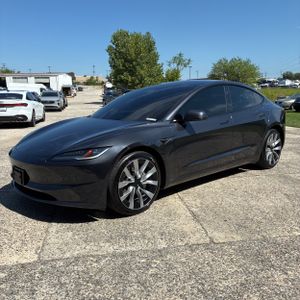 صورة 1 لـ 2025 Tesla MODEL 3 LONG RANGE