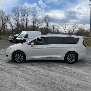 CHRYSLER PACIFICA TOURING L PLUS - 3