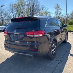KIA SORENTO EX V6 - 8