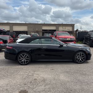 MERCEDES-BENZ E-CLASS - 10