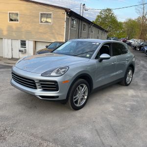 PORSCHE CAYENNE - 1