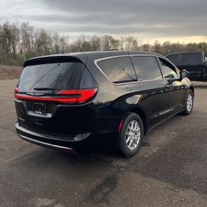 CHRYSLER PACIFICA SELECT - 8